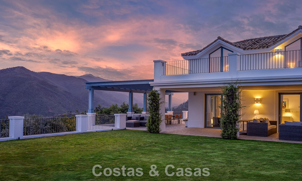 Prachtig Mediterraan landhuis met adembenemend zeezicht te koop in Benahavis - Marbella 781837