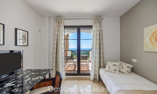 Instapklaar, ruim 3-slaapkamer appartement te koop met golf- en zeezicht in Benahavis - Marbella 781908 