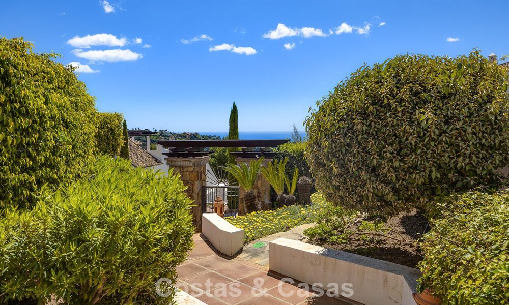 Instapklaar, ruim 3-slaapkamer appartement te koop met golf- en zeezicht in Benahavis - Marbella 781910