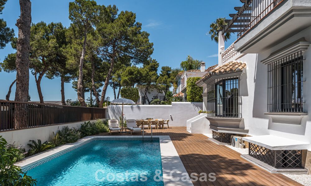 Stijlvolle zuiderse familiewoning te koop in Nueva Andalucia’s golfvallei, Marbella 781867