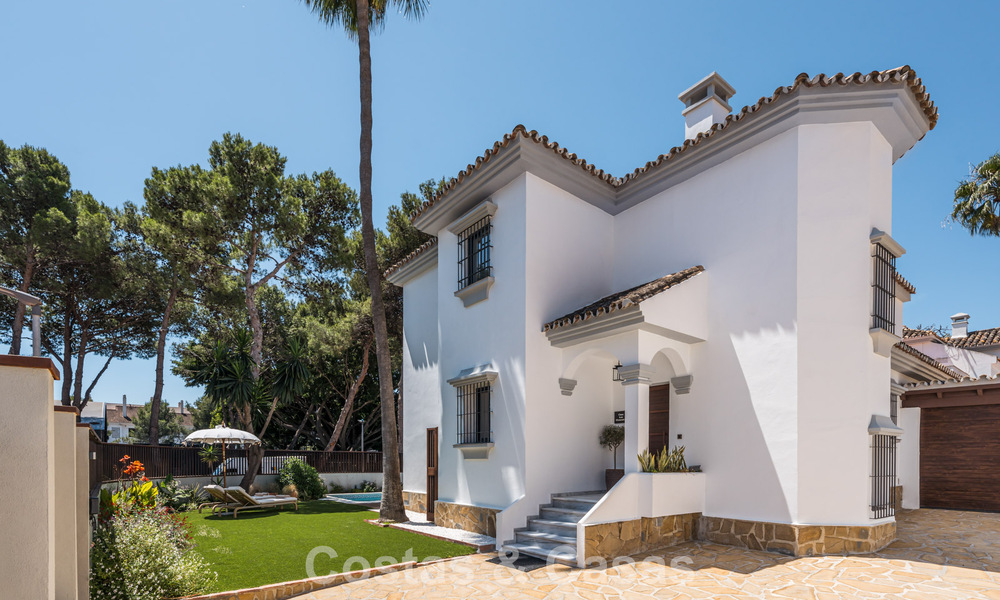 Stijlvolle zuiderse familiewoning te koop in Nueva Andalucia’s golfvallei, Marbella 781868