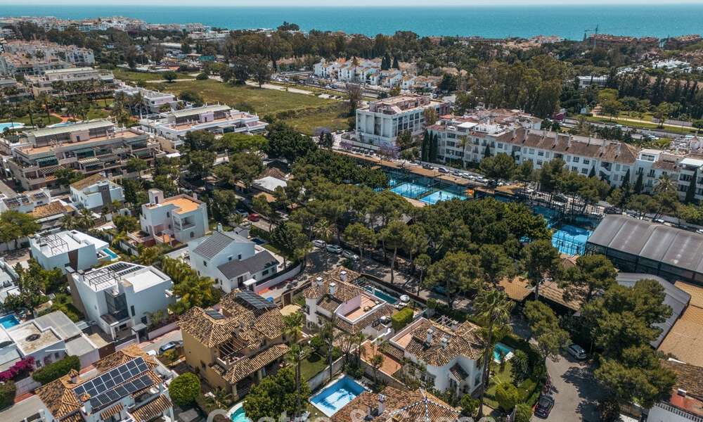 Stijlvolle zuiderse familiewoning te koop in Nueva Andalucia’s golfvallei, Marbella 781872