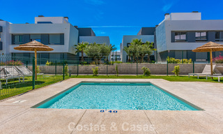 Instapklaar, contemporain appartement te koop op de New Golden Mile tussen Marbella en Estepona 781953 