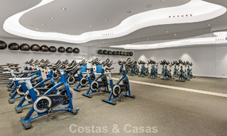 Instapklaar, contemporain appartement te koop op de New Golden Mile tussen Marbella en Estepona 781954 