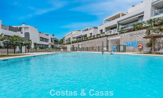 Instapklaar, contemporain appartement te koop op de New Golden Mile tussen Marbella en Estepona 781957 