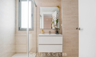 Instapklaar, contemporain appartement te koop op de New Golden Mile tussen Marbella en Estepona 781973 