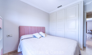 Instapklaar appartement met zeezicht te koop in een eerstelijns strandcomplex op loopafstand van Estepona centrum 782379 