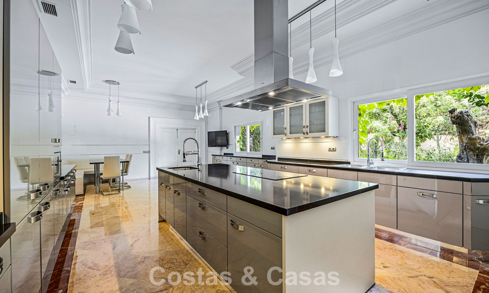 Unieke, grootse, statige residentie te koop in het hart van Marbella’s prestigieuze Golden Mile 782431