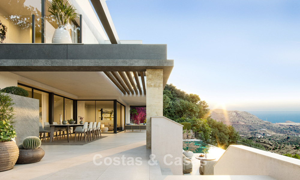 Moderne nieuwbouwvilla met panoramisch zeezicht te koop omgeven door groen ten oosten van Malaga centrum 782579
