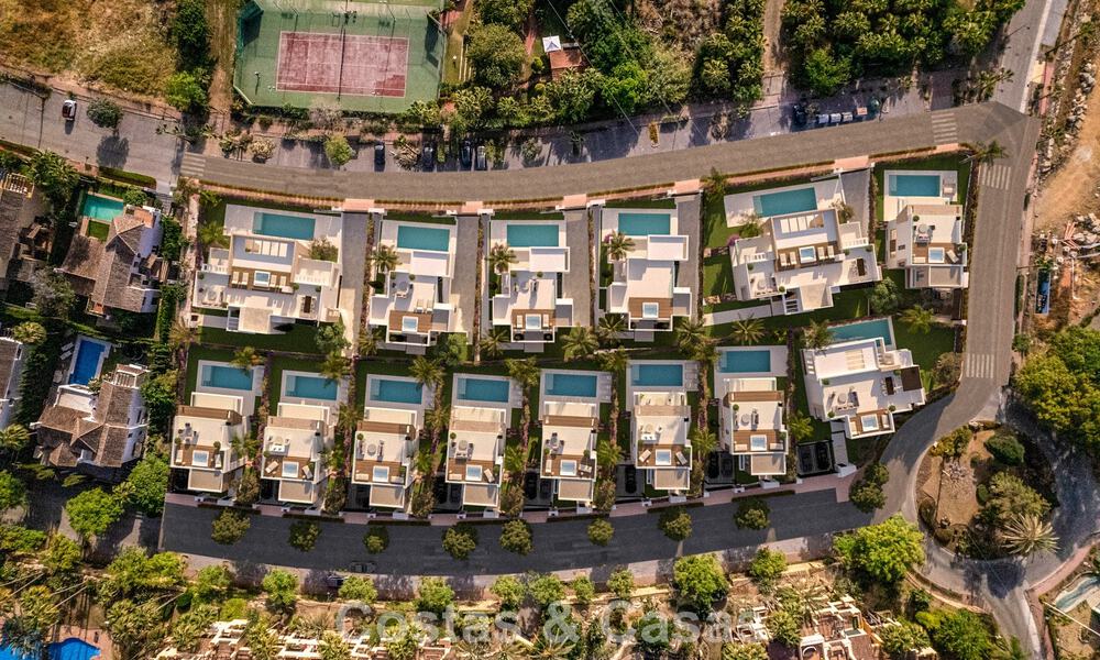 Nieuwbouwvilla’s te koop op loopafstand van een fantastisch clubhuis op de New Golden Mile tussen Marbella en Estepona 781978