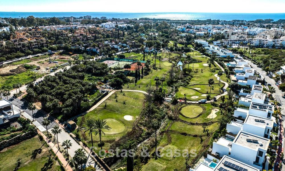 Nieuwbouwvilla’s te koop op loopafstand van een fantastisch clubhuis op de New Golden Mile tussen Marbella en Estepona 782005