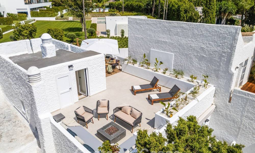 Instapklaar duplex penthouse te koop in een gated complex in Rio Verde - Nueva Andalucia, Marbella 782203