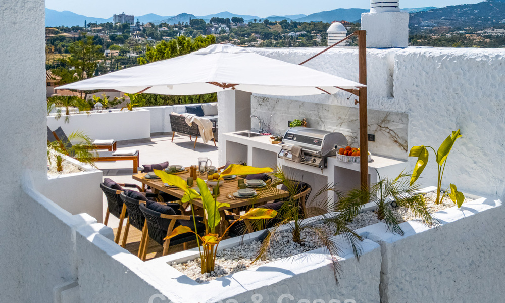 Instapklaar duplex penthouse te koop in een gated complex in Rio Verde - Nueva Andalucia, Marbella 782204