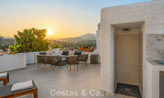 Instapklaar duplex penthouse te koop in een gated complex in Rio Verde - Nueva Andalucia, Marbella 782207 