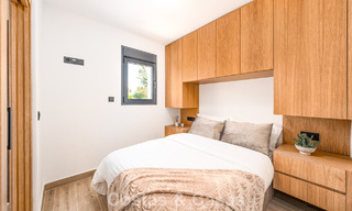 Instapklaar duplex penthouse te koop in een gated complex in Rio Verde - Nueva Andalucia, Marbella 782212 