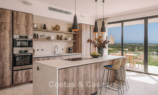 Nieuwe high-end luxevilla met golf- en zeezicht te koop in La Reserva Club in Sotogrande, Costa del Sol 782024 