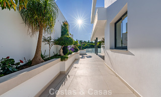 Instapklare, moderne luxevilla met panoramisch zeezicht te koop in een rustige woonwijk in Benalmadena, Costa del Sol 782318 