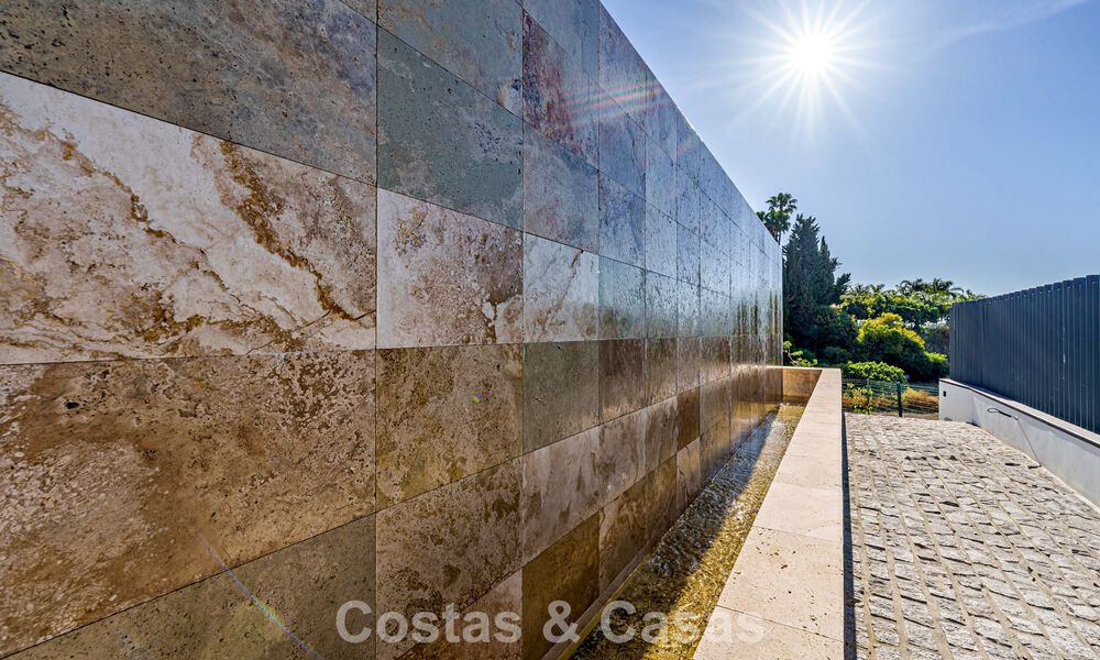 Instapklare, moderne luxevilla met panoramisch zeezicht te koop in een rustige woonwijk in Benalmadena, Costa del Sol 782353