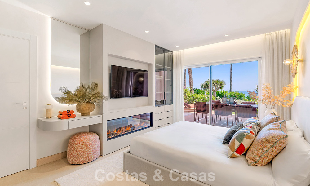 Hoogwaardig gerenoveerd tuinappartement met open zeezicht te koop, eerstelijnsstrand tussen Marbella en Estepona 783421