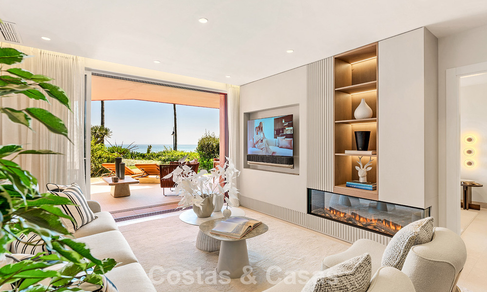 Hoogwaardig gerenoveerd tuinappartement met open zeezicht te koop, eerstelijnsstrand tussen Marbella en Estepona 783425