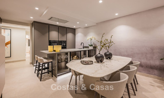 Hoogwaardig gerenoveerd tuinappartement met open zeezicht te koop, eerstelijnsstrand tussen Marbella en Estepona 783448 