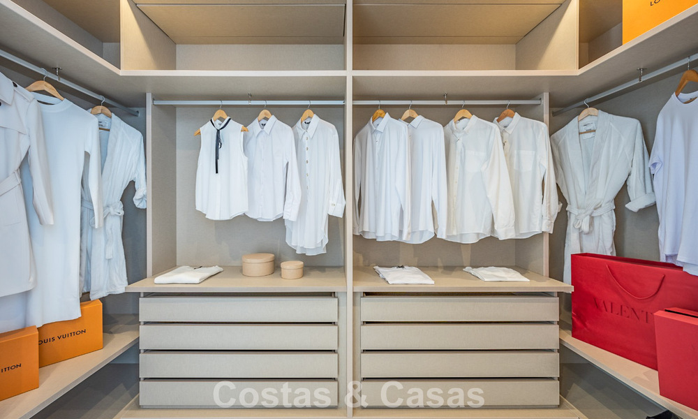 Geavanceerd appartement met zeezicht te koop in een gated boutique complex in de heuvels van Marbella - Benahavis 783455