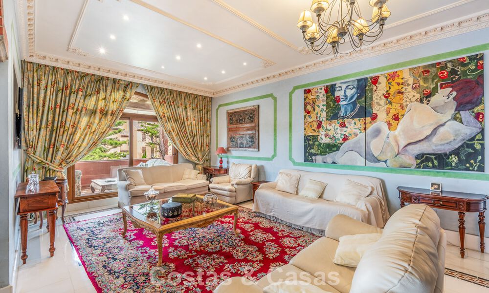 Zeer ruim duplex penthouse met eigen zwembad te koop, beachside nabij Guadalmina Baja, Marbella - Estepona 783536