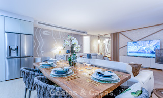 Modern 4-slaapkamer appartement te koop aan het strand met zeezicht in Estepona, Costa del Sol 782683 