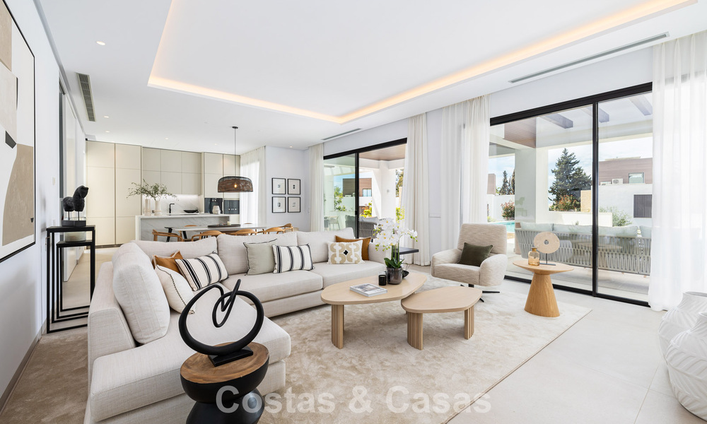 Eigentijdse villa te koop op loopafstand van het strand en voorzieningen in Marbella stad 783506