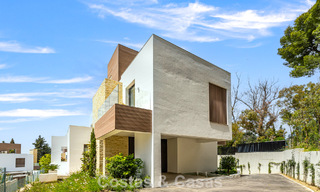 Eigentijdse villa te koop op loopafstand van het strand en voorzieningen in Marbella stad 783514 