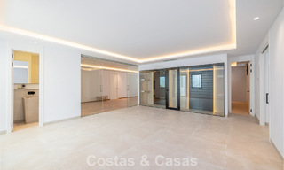 Eigentijdse villa te koop op loopafstand van het strand en voorzieningen in Marbella stad 783515 