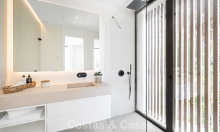 Eigentijdse villa te koop op loopafstand van het strand en voorzieningen in Marbella stad 783520 