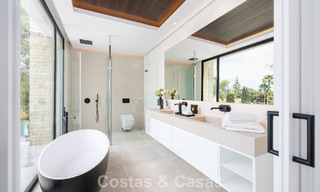 Eigentijdse villa te koop op loopafstand van het strand en voorzieningen in Marbella stad 783522 