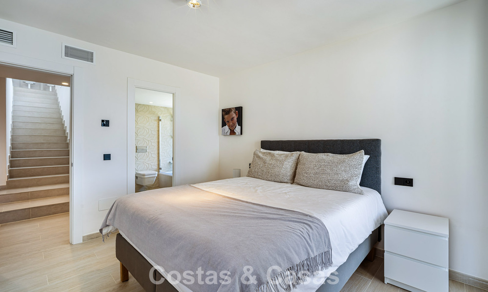 Luxueuze, hedendaagse mediterrane villa te koop in de heuvels van Nueva Andalucia, Marbella 783218