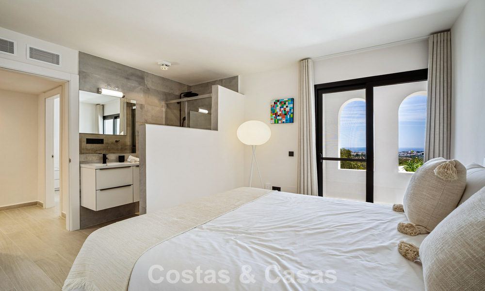 Luxueuze, hedendaagse mediterrane villa te koop in de heuvels van Nueva Andalucia, Marbella 783220
