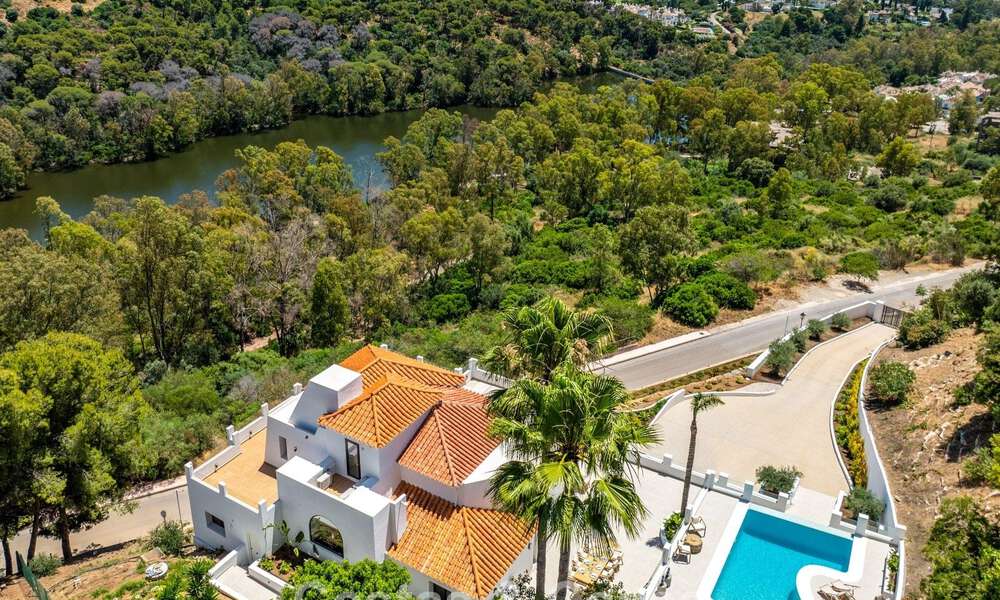 Luxueuze, hedendaagse mediterrane villa te koop in de heuvels van Nueva Andalucia, Marbella 783228