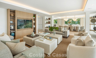 Indrukwekkende luxevilla met gras tennisbaan te koop dicht bij alle voorzieningen op de befaamde Golden Mile van Marbella 782710 