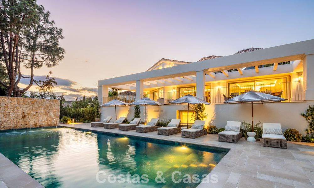 Indrukwekkende luxevilla met gras tennisbaan te koop dicht bij alle voorzieningen op de befaamde Golden Mile van Marbella 782723