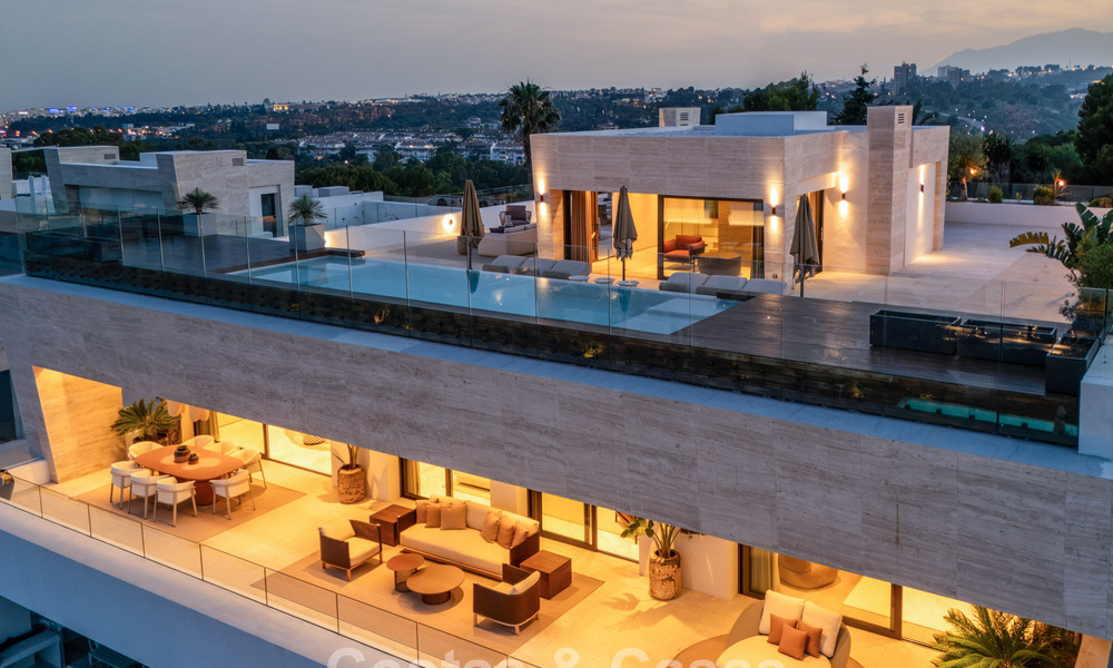 Instapklaar, high-end designwoning te koop, in een eersteklas resort-stijl complex op Marbella’s Golden Mile 782736