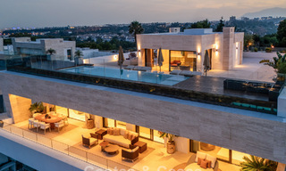 Instapklaar, high-end designwoning te koop, in een eersteklas resort-stijl complex op Marbella’s Golden Mile 782736 