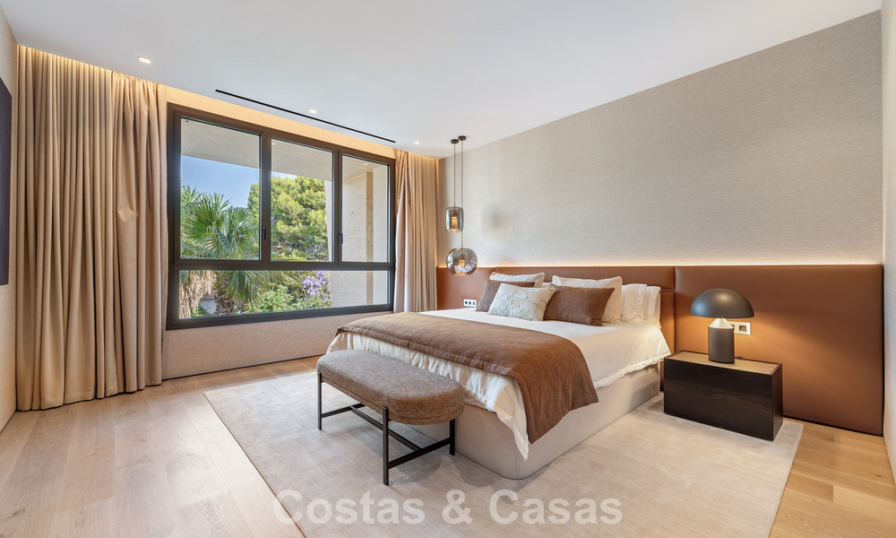 Instapklaar, high-end designwoning te koop, in een eersteklas resort-stijl complex op Marbella’s Golden Mile 782742