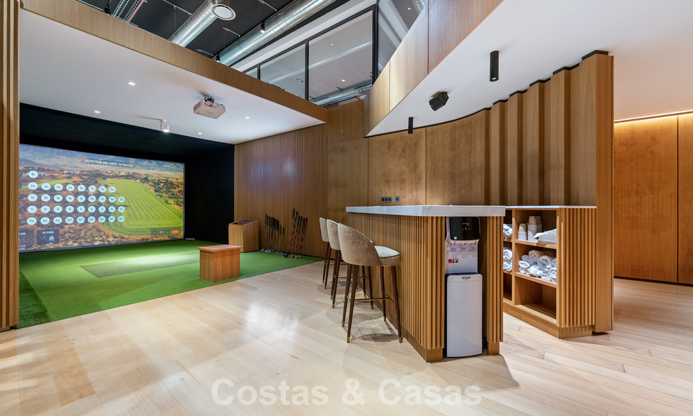 Instapklaar, high-end designwoning te koop, in een eersteklas resort-stijl complex op Marbella’s Golden Mile 782768