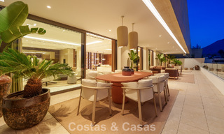 Instapklaar, high-end designwoning te koop, in een eersteklas resort-stijl complex op Marbella’s Golden Mile 782788 