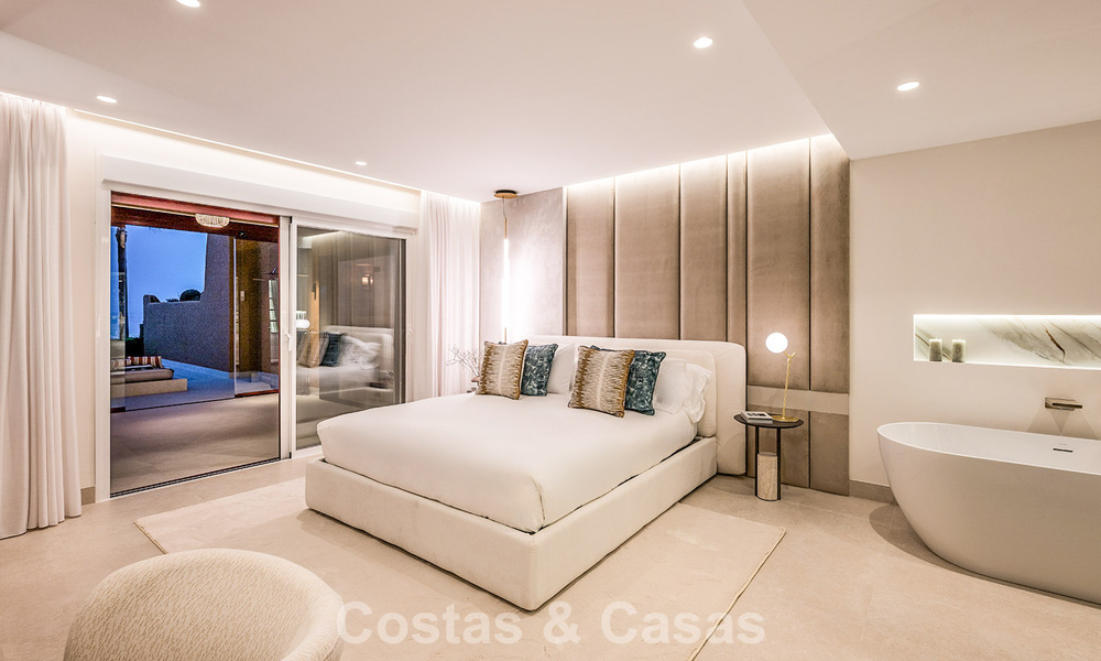 Hoogwaardig gemoderniseerd appartement eerstelijnsstrand met subliem zeezicht, privétuin en -zwembad, Marbella - Estepona 782606