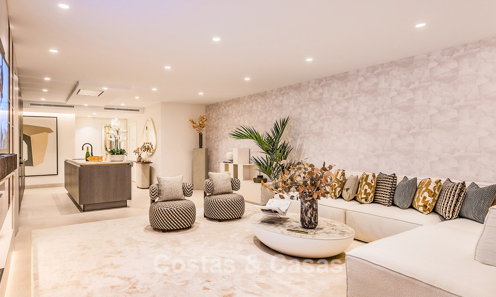 Hoogwaardig gemoderniseerd appartement eerstelijnsstrand met subliem zeezicht, privétuin en -zwembad, Marbella - Estepona 782607