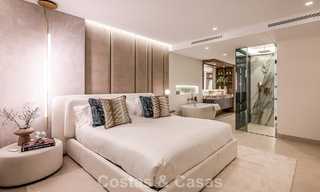 Hoogwaardig gemoderniseerd appartement eerstelijnsstrand met subliem zeezicht, privétuin en -zwembad, Marbella - Estepona 782608 