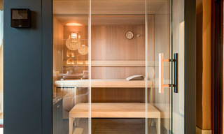 Hoogwaardig gemoderniseerd appartement eerstelijnsstrand met subliem zeezicht, privétuin en -zwembad, Marbella - Estepona 782611 