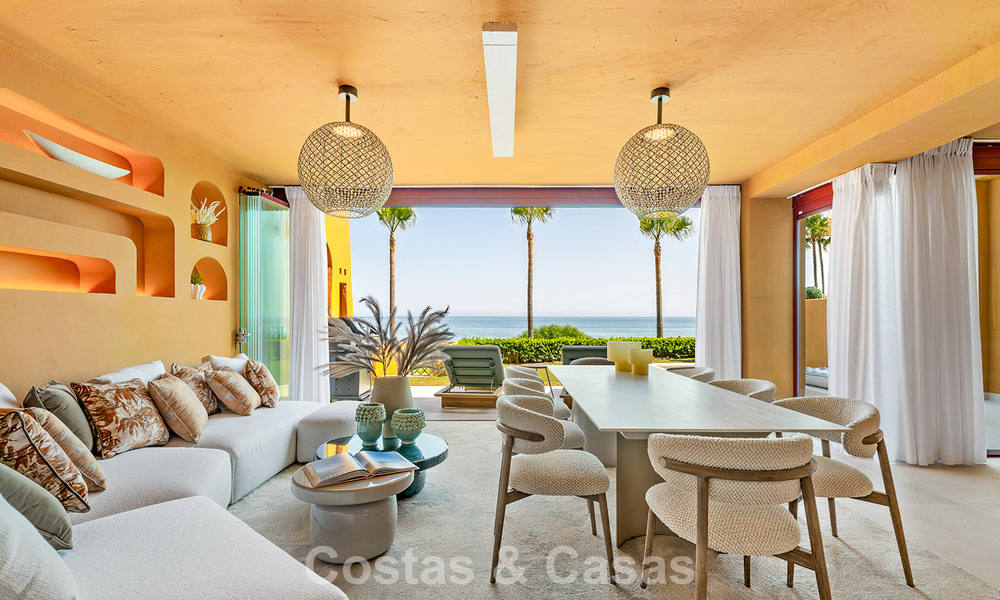 Hoogwaardig gemoderniseerd appartement eerstelijnsstrand met subliem zeezicht, privétuin en -zwembad, Marbella - Estepona 782628