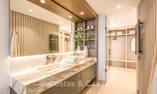 Hoogwaardig gemoderniseerd appartement eerstelijnsstrand met subliem zeezicht, privétuin en -zwembad, Marbella - Estepona 782638 