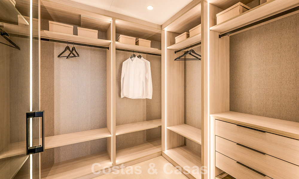 Hoogwaardig gemoderniseerd appartement eerstelijnsstrand met subliem zeezicht, privétuin en -zwembad, Marbella - Estepona 782639